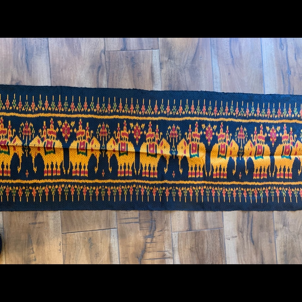 Scarf - Picture 4 of 4